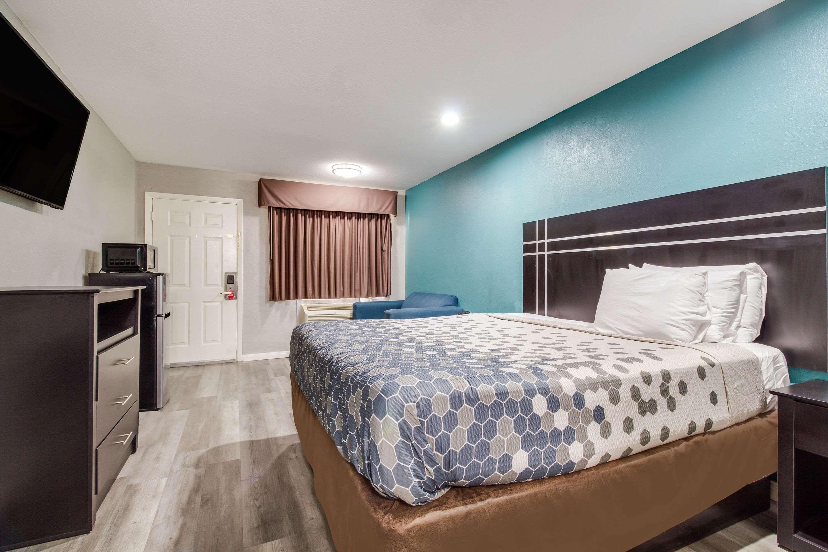 Econo Lodge Houston Brookhollow Exterior photo