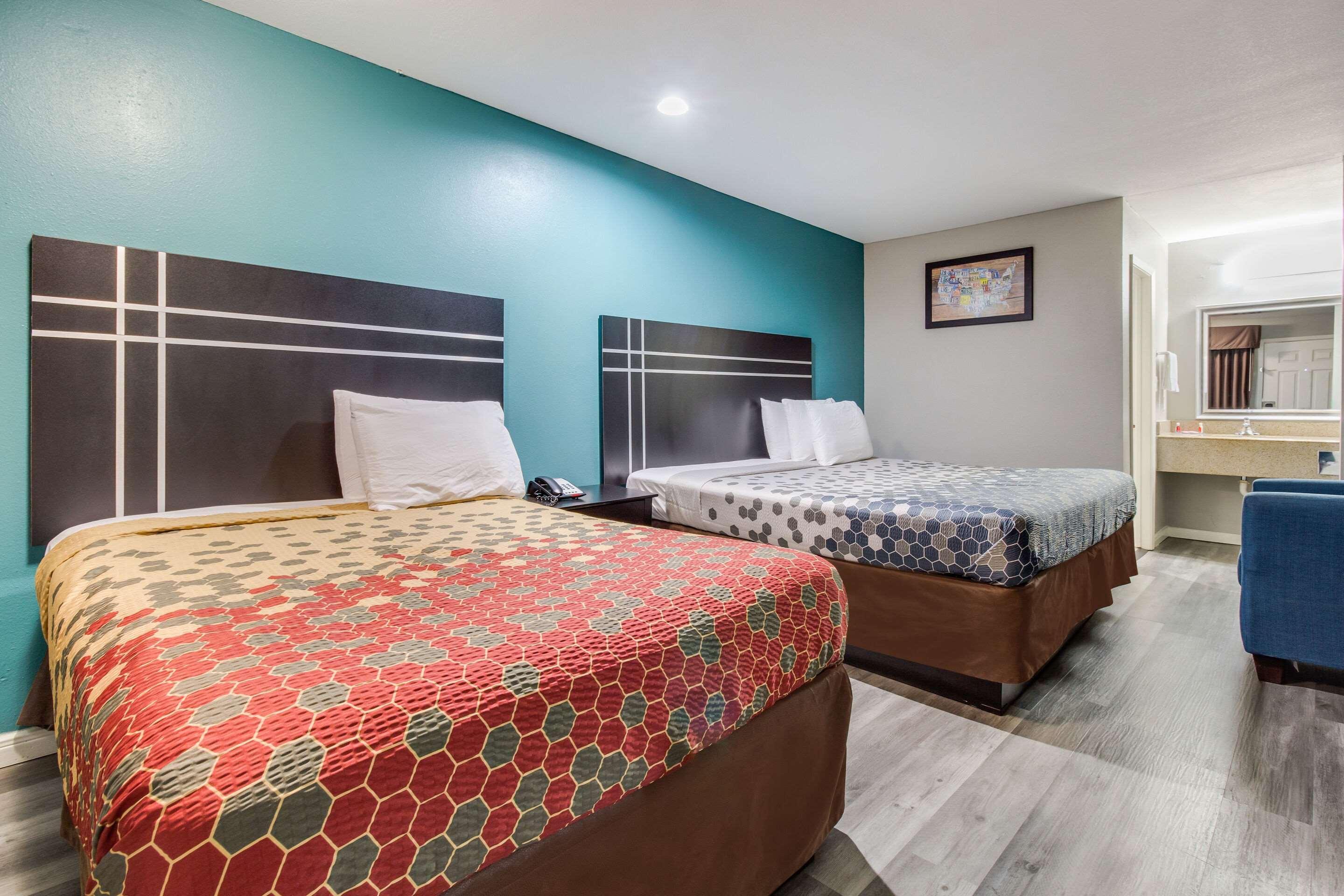 Econo Lodge Houston Brookhollow Exterior photo