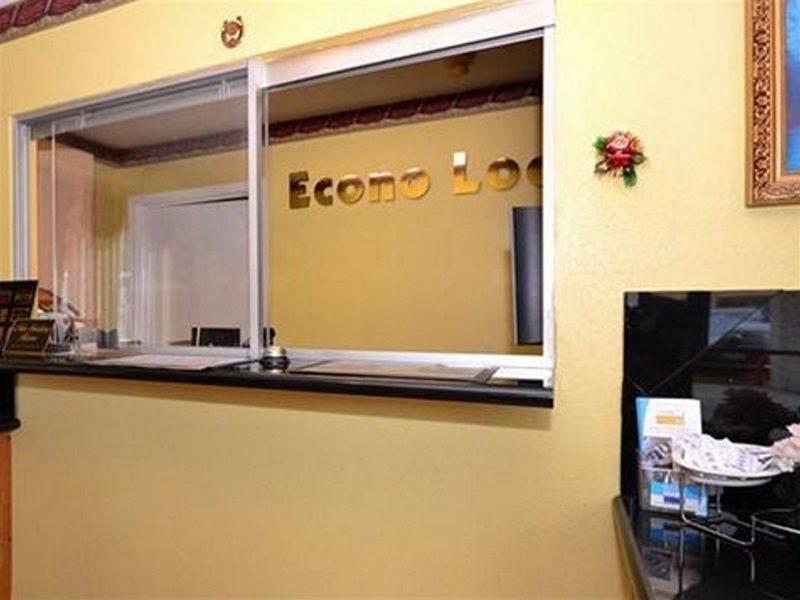 Econo Lodge Houston Brookhollow Interior photo